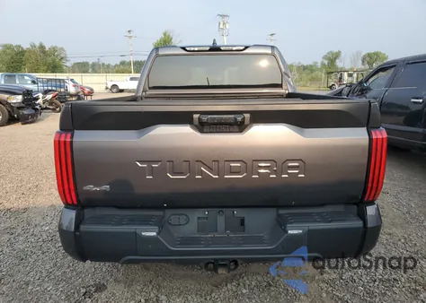 2024 Toyota Tundra Crewmax Sr из США, поврежденный, VIN 5TFLA5DB7RX217603